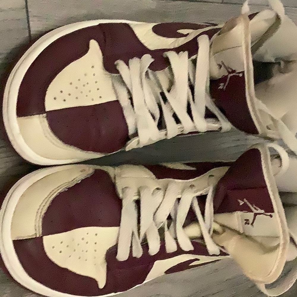 NIKE JORDAN 1 🔥🔥 Beach Cherrywood